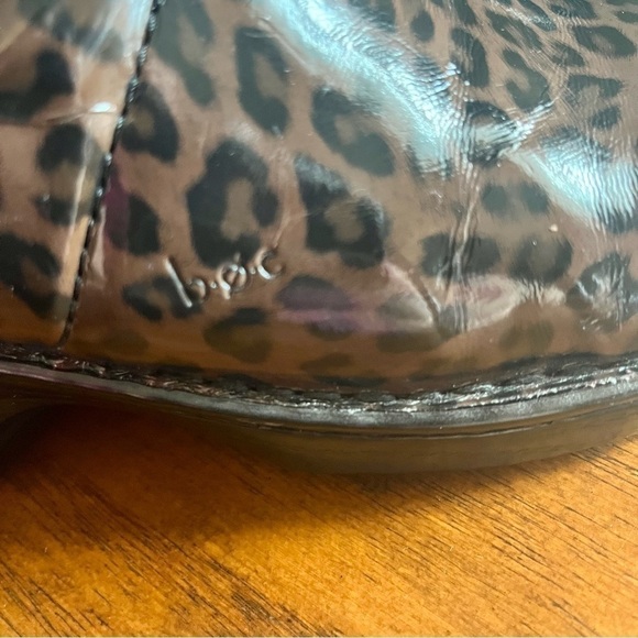 Born Bolo Clogs Women's 8 Leopard Cheetah Faux Patent Leather - Picture 10 of 15